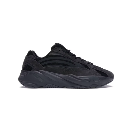 adidas Yeezy Boost 700 V2 Vanta (USED)